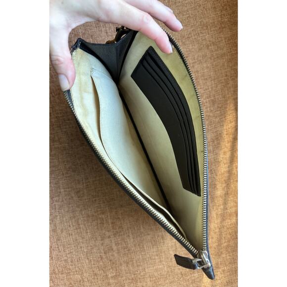 Auth. Gucci GG Marmont Black Leather Pouch Clutch - Picture 12 of 16